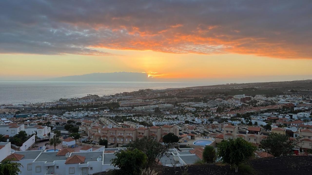 2 Bedroom Apartment With Breathtaking View Of The Sea - Sunset Costa Adeje  Exteriér fotografie